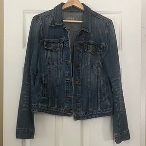 Vintage GAP 1969 Classic Blue Jean Jacket from 2009